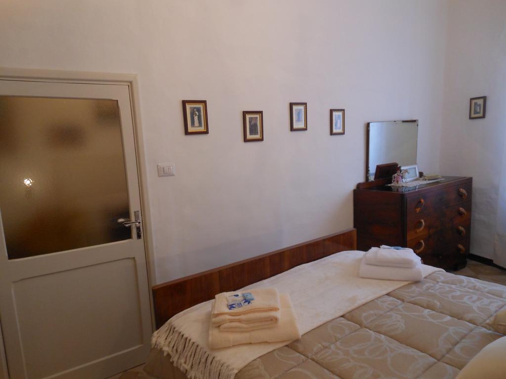 B&B Le Stanze Del Chiostro Serra deʼ Conti 객실 사진
